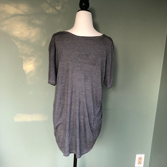 "WILFRED FREE" Shirt - Picture 2 of 4